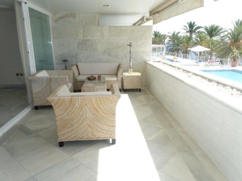 2 makuuhuone Huoneisto vuokrattavana paikassa Marbella mukana uima-altaan 
autotalli - 3 000 € (Ref: 9471472)