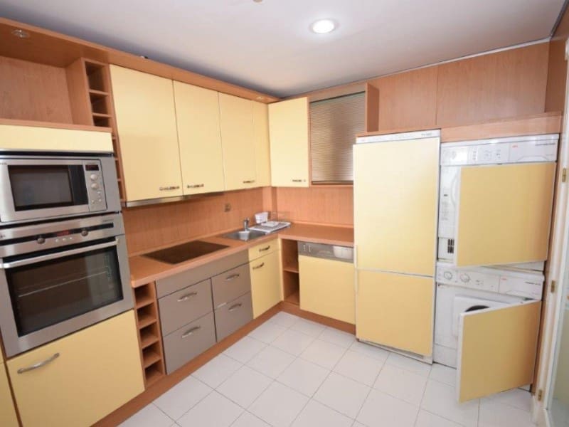 2 makuuhuone Huoneisto vuokrattavana paikassa Marbella mukana uima-altaan 
autotalli - 3 000 € (Ref: 9471472)