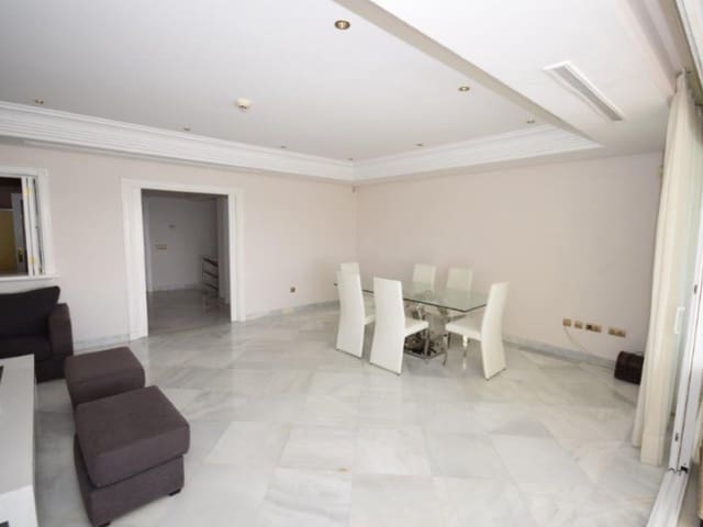 2 makuuhuone Huoneisto vuokrattavana paikassa Marbella Centro, Marbella mukana uima-altaan 
autotalli - 3 000 € (Ref: 9471472)