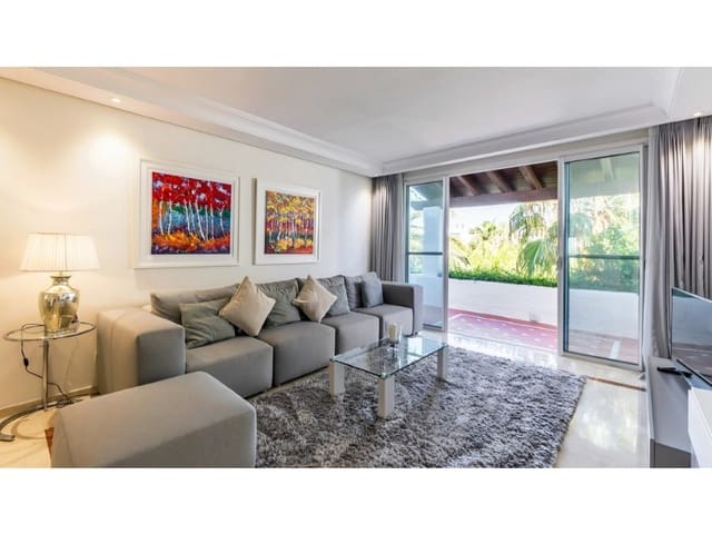 3 bedroom Penthouse for rent in Nueva Andalucia, Marbella with pool garage - € 5,000 (Ref: 9471473)