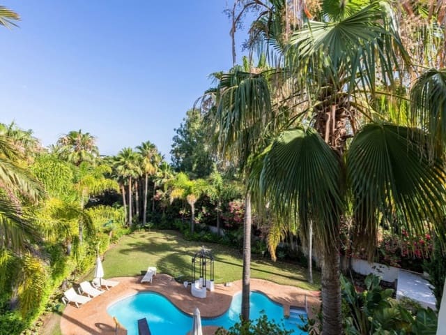 3 bedroom Penthouse for rent in Nueva Andalucia, Marbella with pool garage - € 5,000 (Ref: 9471473)