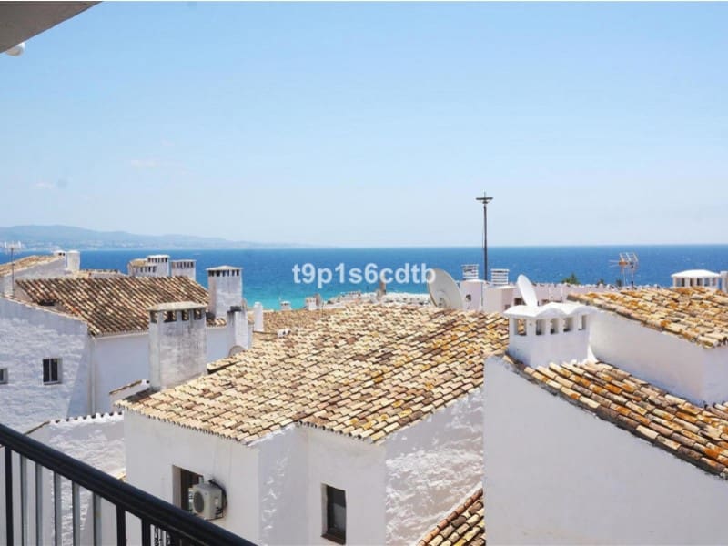 3 bedroom Apartment for rent in Nueva Andalucia - € 3,500 (Ref: 9471474)