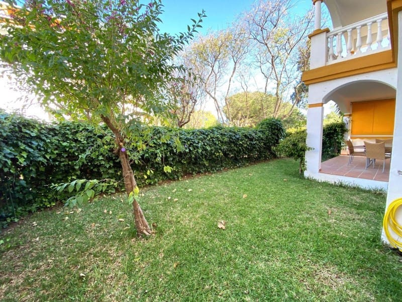 3 bedroom Apartment for rent in Nueva Andalucia with pool garage - € 2,500 (Ref: 9471475)