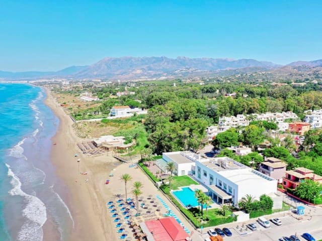 5 soveværelse Penthouse til leje i Elviria, Marbella med swimmingpool garage - € 2.500 (Ref: 9471478)