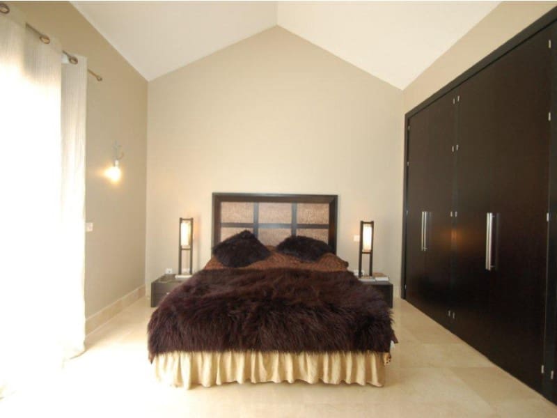 5 soverom Villa til leie i Marbella med svømmebasseng garasje - € 14 000 (Ref: 9471479)