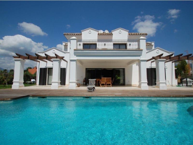 5 soverom Villa til leie i Marbella med svømmebasseng garasje - € 14 000 (Ref: 9471479)