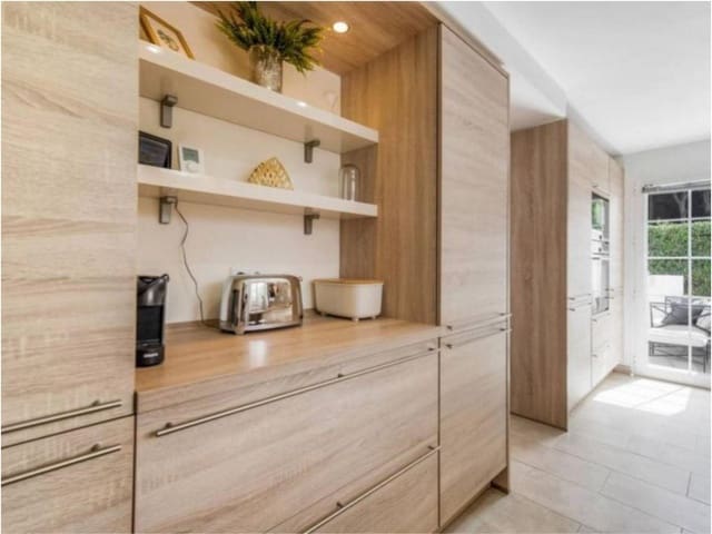 4 soverom Leilighet til leie i Marbella Centro, Marbella - € 2 250 (Ref: 9473138)