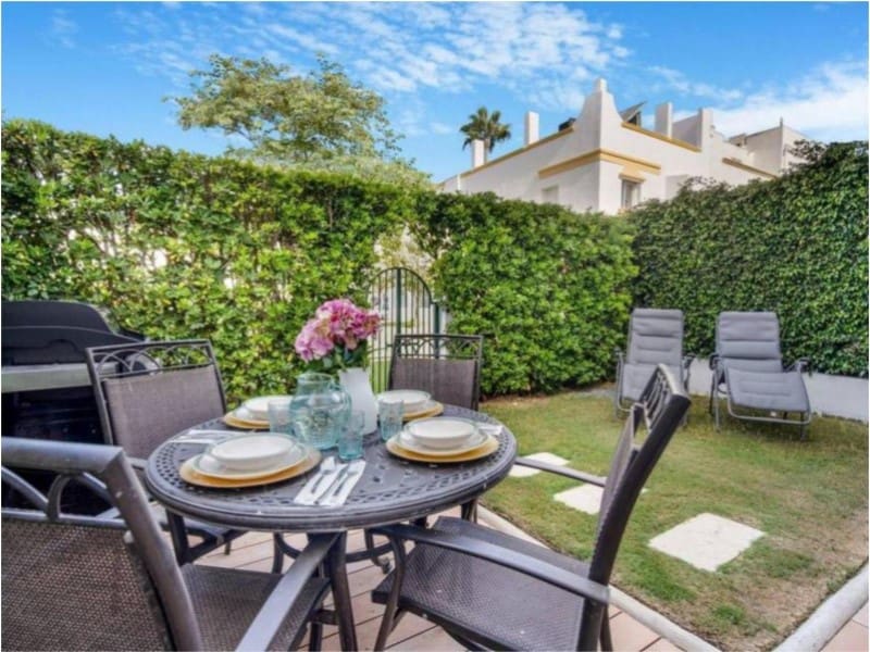 4 soverom Leilighet til leie i Marbella - € 2 250 (Ref: 9473138)