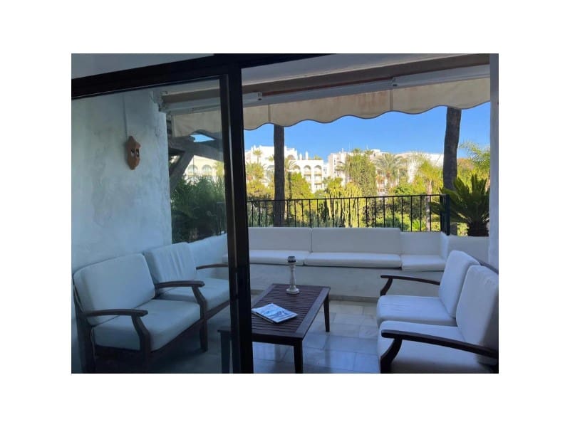 2 bedroom Flat for rent in Nueva Andalucia with pool garage - € 2,200 (Ref: 9473140)