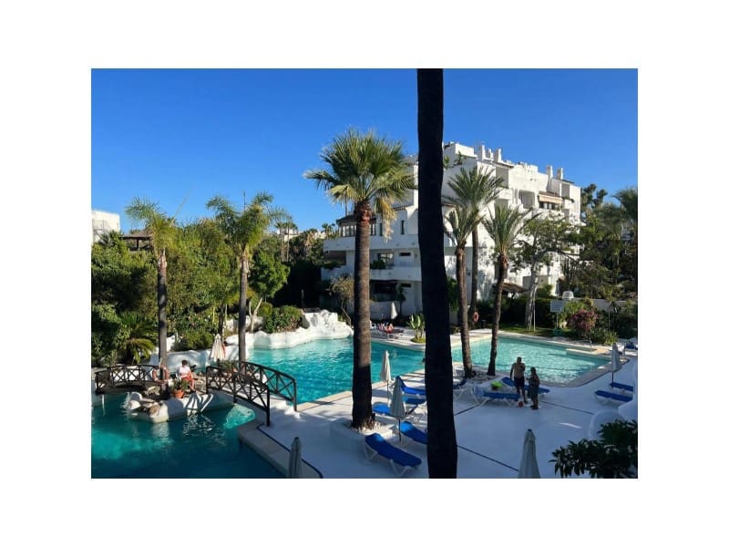 2 bedroom Flat for rent in Nueva Andalucia with pool garage - € 2,200 (Ref: 9473140)