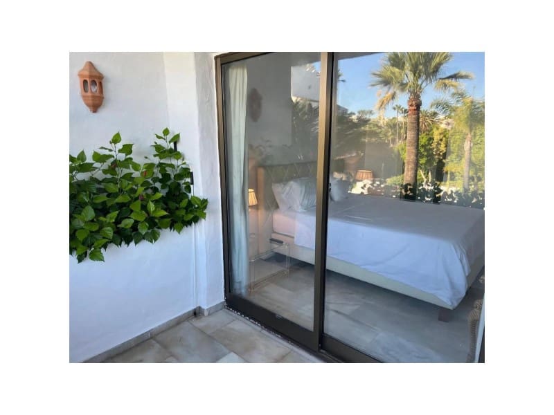 2 bedroom Flat for rent in Nueva Andalucia with pool garage - € 2,200 (Ref: 9473140)