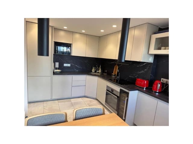 4 bedroom Villa for rent in Golden Mile, Marbella with pool garage - € 5,000 (Ref: 9473141)