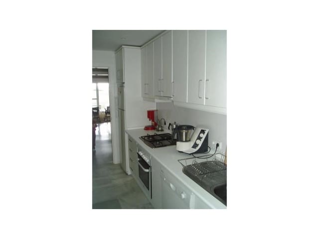 3 makuuhuone Asunto vuokrattavana paikassa San Pedro de Alcantara, Marbella mukana 
autotalli - 2 200 € (Ref: 9473142)