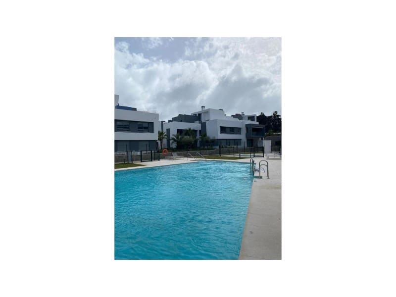 3 bedroom Flat for rent in New Golden Mile with pool garage - € 3,000 (Ref: 9473144)