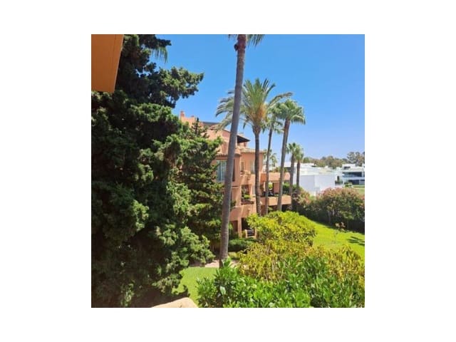 Apartamento de 2 habitaciones en Golden Mile, Marbella en alquiler - 2.300 € (Ref: 9473202)