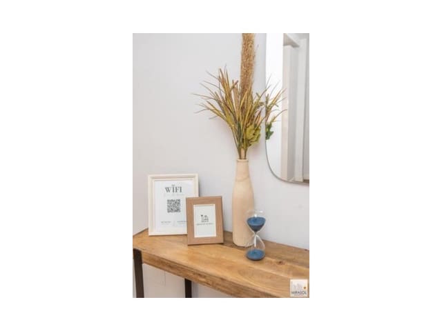 3 sovrum Lägenhet att hyra i Estepona - 2 500 € (Ref: 9473204)