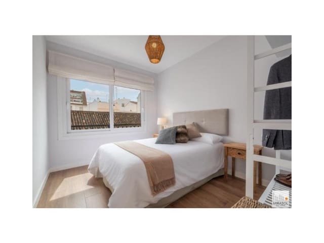 3 sovrum Lägenhet att hyra i Estepona - 2 500 € (Ref: 9473204)