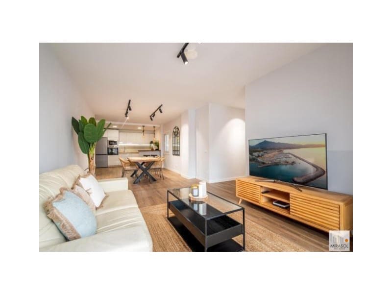 3 bedroom Apartment for rent in Estepona - € 2,500 (Ref: 9473204)