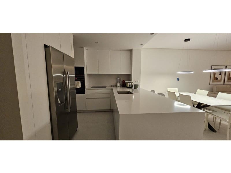 2 makuuhuone Huoneisto vuokrattavana paikassa Nueva Andalucia mukana 
autotalli - 4 500 € (Ref: 9485264)