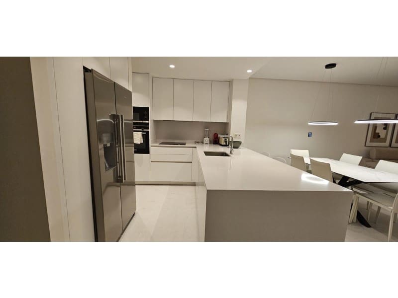 2 makuuhuone Huoneisto vuokrattavana paikassa Nueva Andalucia mukana 
autotalli - 4 500 € (Ref: 9485264)