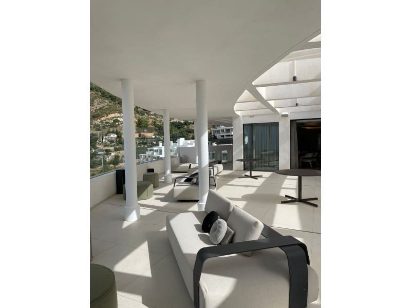 2 makuuhuone Huoneisto vuokrattavana paikassa Nueva Andalucia mukana 
autotalli - 4 500 € (Ref: 9485264)