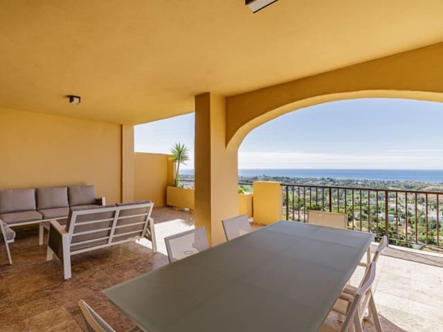 3 bedroom Apartment for rent in Benahavís with garage - € 2,600 (Ref: 9516067)