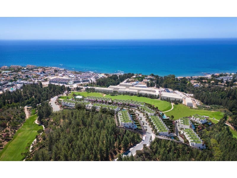 4 bedroom Villa for sale in Mijas Costa with pool - € 1,465,000 (Ref: 9551358)