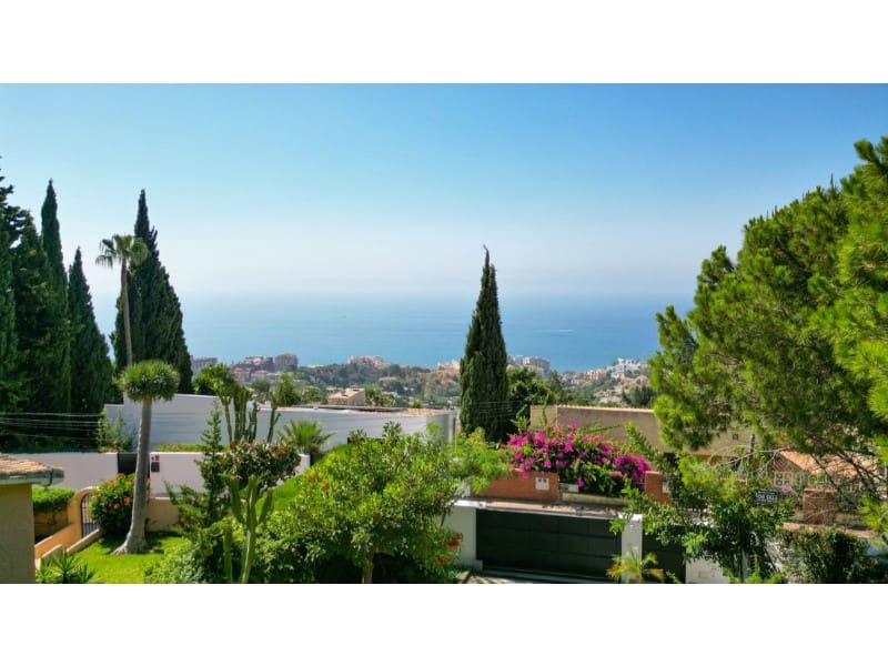 5 soverom Villa til salgs i Benalmadena med svømmebasseng garasje - € 3 500 000 (Ref: 9551369)