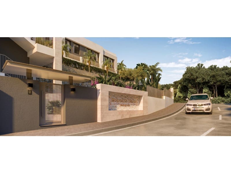 3 bedroom Townhouse for sale in Calahonda with pool garage - € 1,150,000 (Ref: 9551410)