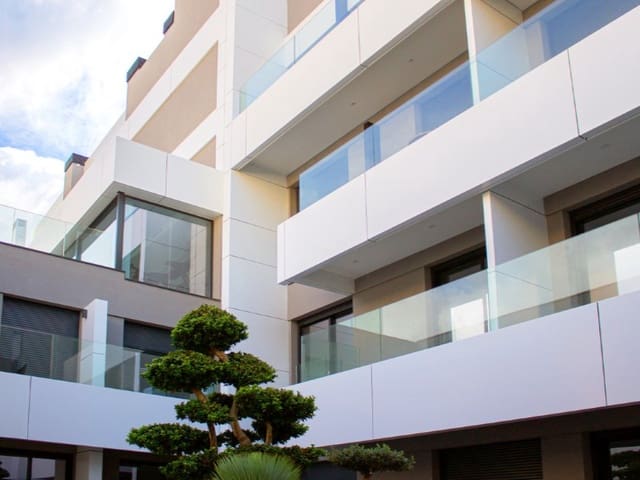 3 soveværelse Lejlighed til salg i Centro ciudad, Fuengirola med swimmingpool - € 1.700.000 (Ref: 9555719)