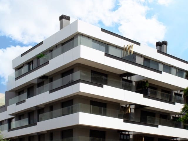 3 soveværelse Lejlighed til salg i Centro ciudad, Fuengirola med swimmingpool - € 1.700.000 (Ref: 9555719)