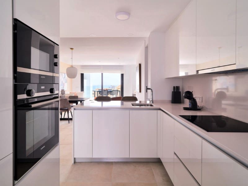 2 soveværelse Lejlighed til salg i Fuengirola med swimmingpool garage - € 580.000 (Ref: 9555721)