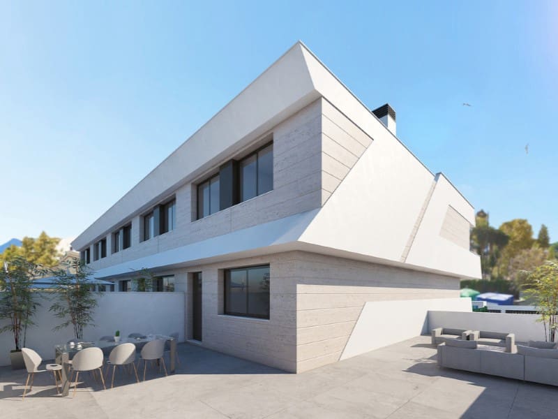 Pareado de 4 habitaciones en Las Lagunas de Mijas en venta con piscina garaje - 970.000 € (Ref: 9555748)