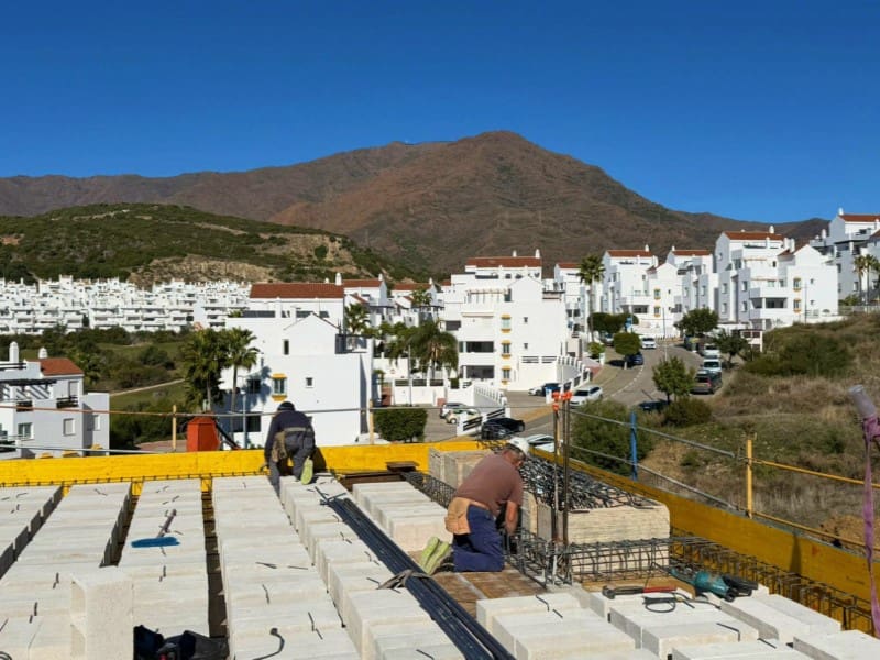 Chalet de 3 habitaciones en Estepona en venta con piscina garaje - 1.800.000 € (Ref: 9555778)