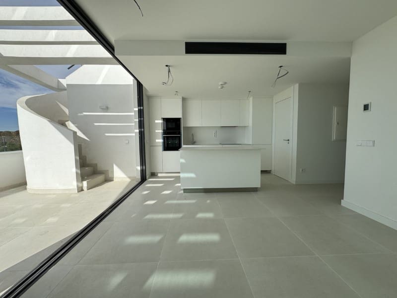 2 soveværelse Lejlighed til salg i Fuengirola med swimmingpool - € 695.000 (Ref: 9557905)