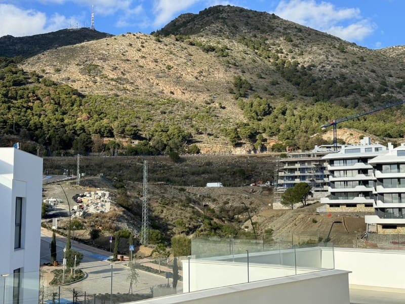 2 soveværelse Lejlighed til salg i Fuengirola med swimmingpool - € 695.000 (Ref: 9557905)