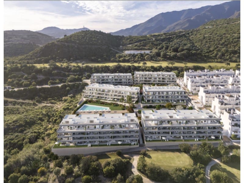 3 bedroom Apartment for sale in Estepona with pool garage - € 602,000 (Ref: 9568551)