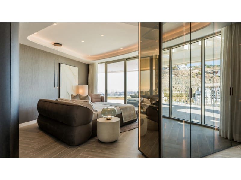 3 sypialnia Apartament na sprzedaż w La Quinta z basenem garażem - 1 199 000 € (Ref: 9568559)