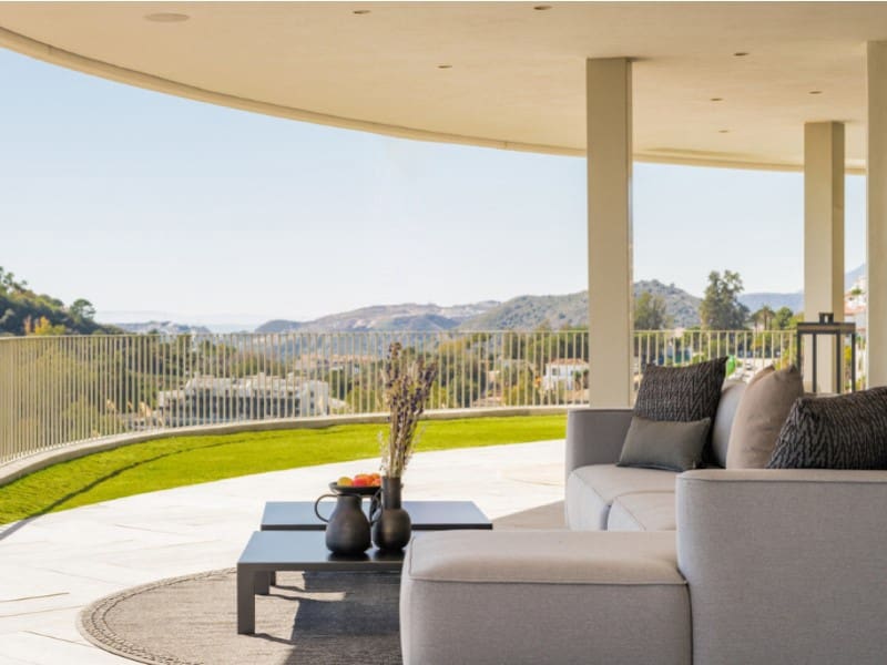 3 sypialnia Apartament na sprzedaż w La Quinta z basenem garażem - 1 199 000 € (Ref: 9568559)