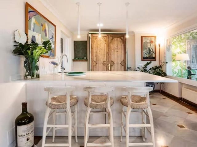 4 soverom Villa til leie i San Pedro de Alcantara, Marbella med svømmebasseng garasje - € 11 000 (Ref: 9571436)