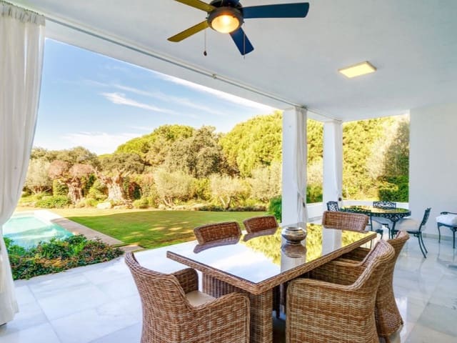 4 soverom Villa til leie i Hacienda Las Chapas, Marbella med svømmebasseng - € 9 000 (Ref: 9571438)