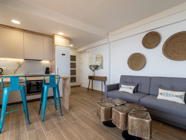 Appartement de 1 chambre à louer à Elviria, Marbella avec garage - 1 950 € (Ref: 9571439)