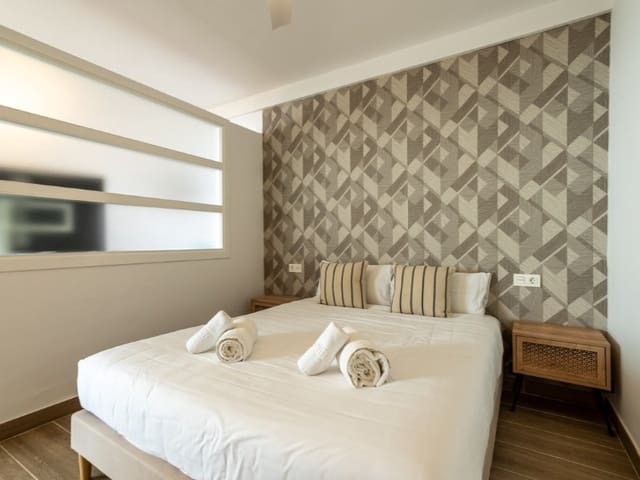 Appartement de 1 chambre à louer à Elviria, Marbella avec garage - 1 950 € (Ref: 9571439)