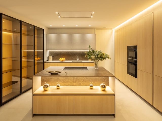 Chalet de 5 habitaciones en Aloha Golf, Marbella en alquiler con piscina garaje - 16.500 € (Ref: 9571442)