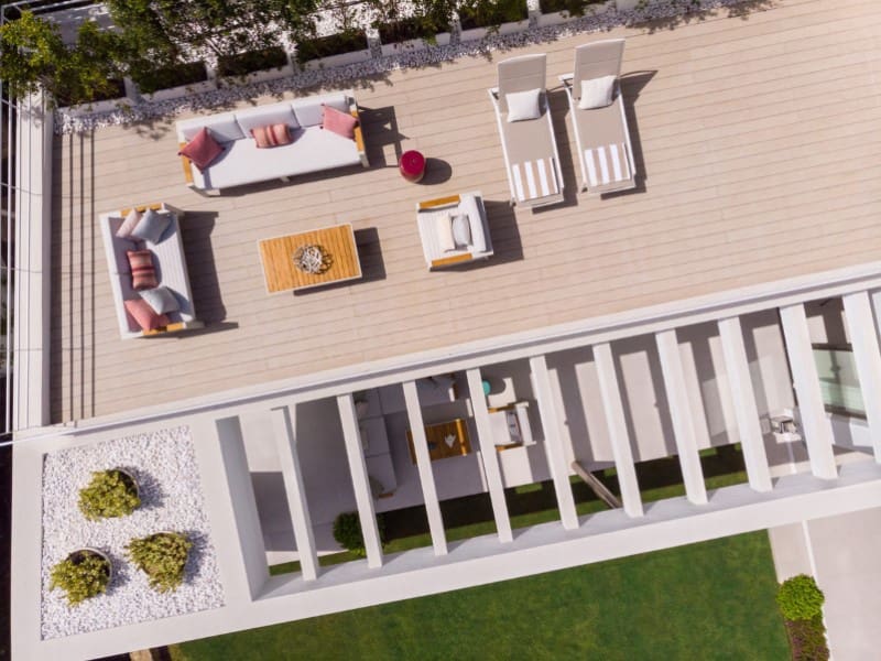 Chalet de 5 habitaciones en Aloha Golf en alquiler con piscina garaje - 16.500 € (Ref: 9571442)