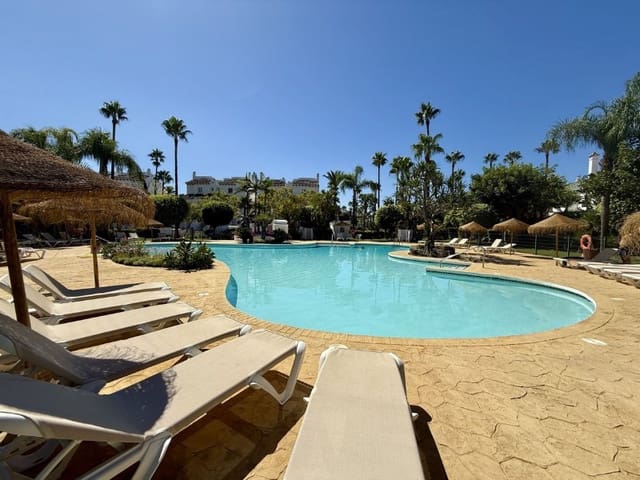 2 sovrum Semi-fristående Villa att hyra i Costalita, Estepona - 3 000 € (Ref: 9571443)