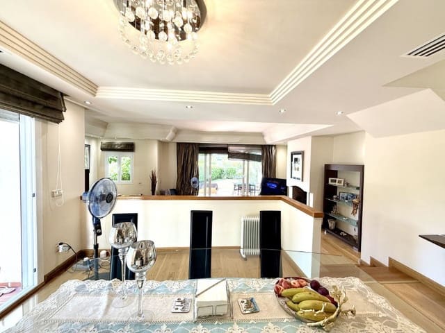 2 sovrum Semi-fristående Villa att hyra i Costalita, Estepona - 3 000 € (Ref: 9571443)