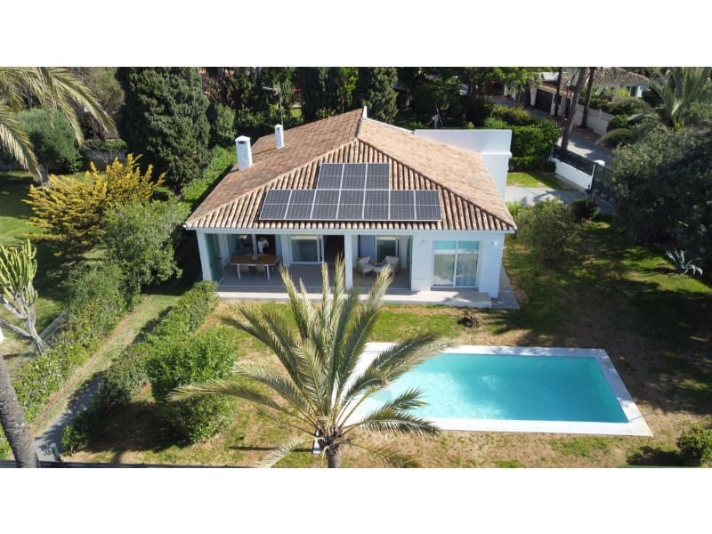 3 soverom Villa til leie i Marbesa med svømmebasseng garasje - € 10 000 (Ref: 9571447)