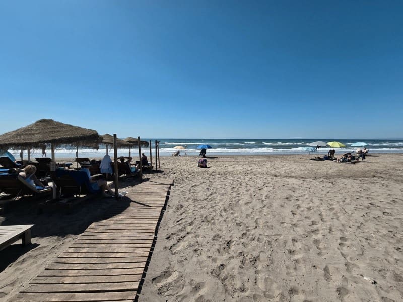 3 sovrum Semi-fristående Villa att hyra i Elviria - 2 000 € (Ref: 9571448)