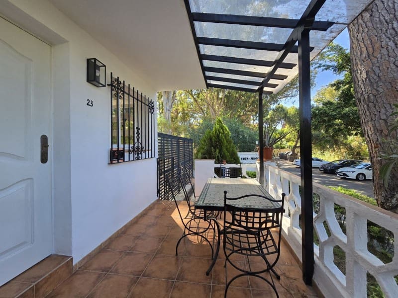 3 sovrum Semi-fristående Villa att hyra i Elviria - 2 000 € (Ref: 9571448)